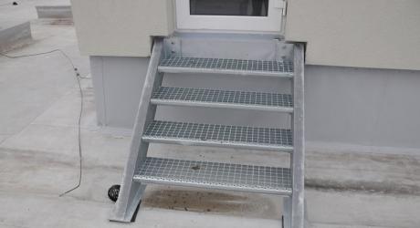 Nové schody do strojovny